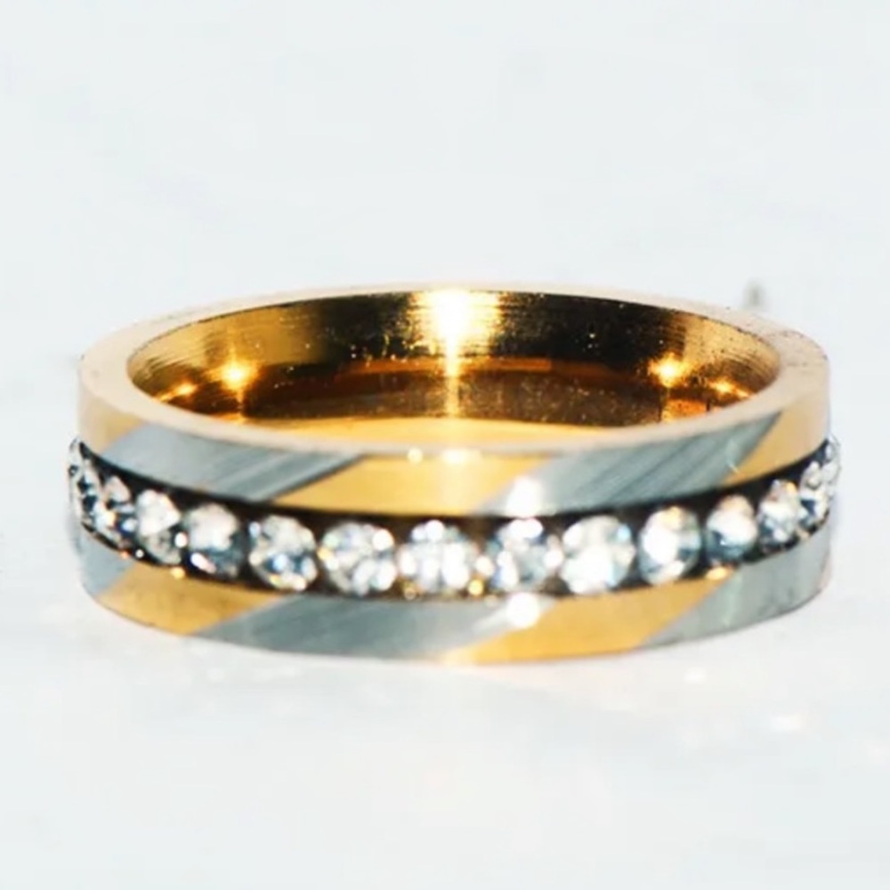 🆕 Stainless Steele | 2 Tone Band | With CZ Diamonds | Size 9
